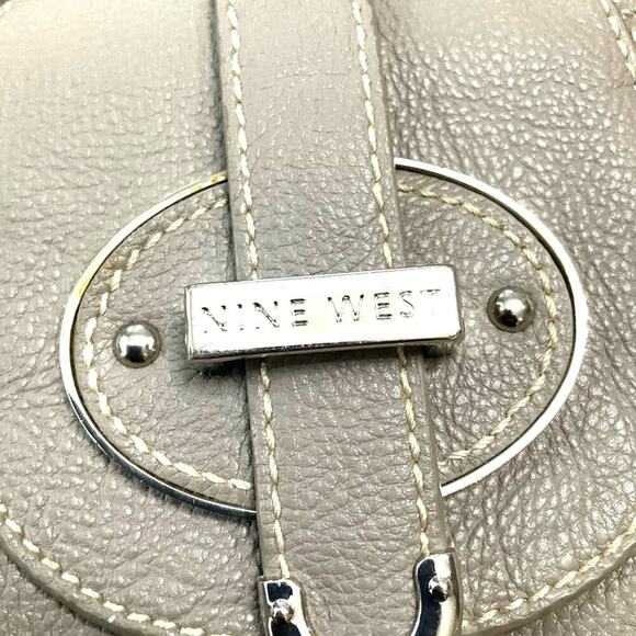 Nine West Zipster Crossbody Messenger Shoulder Gray Leopard Women's Bag - Picture 2 of 9